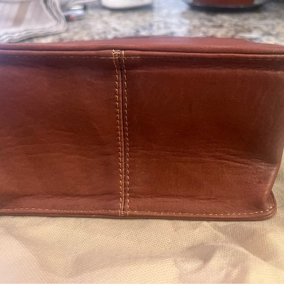 Piel Leather Wine Bottle Carrier - Picture 5 of 5